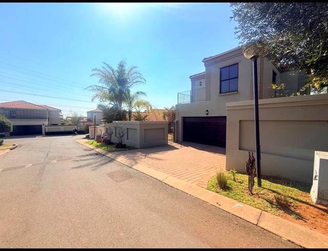 3 BEDROOM CLUSTER FOR SALE IN MORNINGSIDE